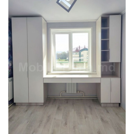 Masa de scris pentru copii 